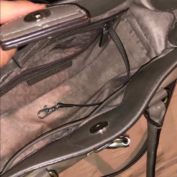 Authentic MK satchel purse - Picture 4 of 4